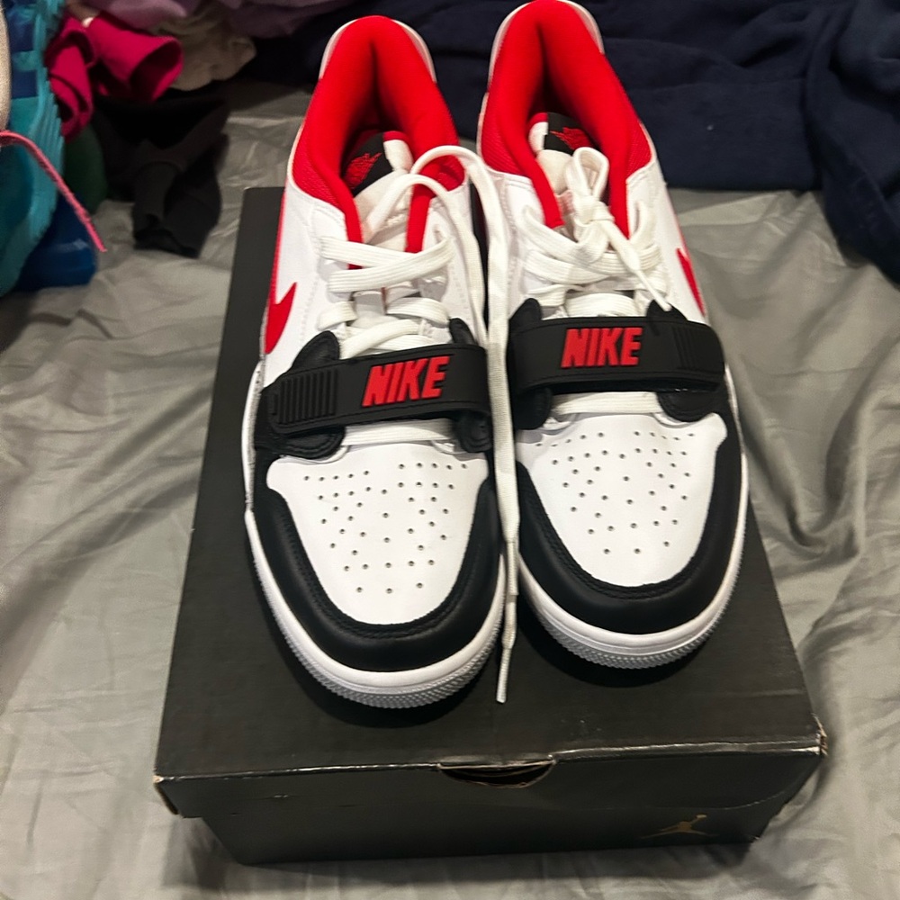 Air Jordan Legacy 312 Low Fire Red